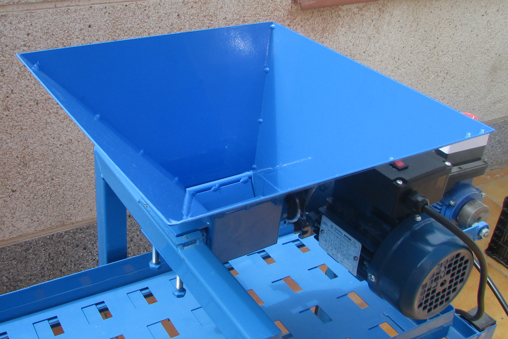 Rompiguscio Per Frutta Secca Pelamatic Robito Mandorle Schiaccianoci Manuale In Metallo Per